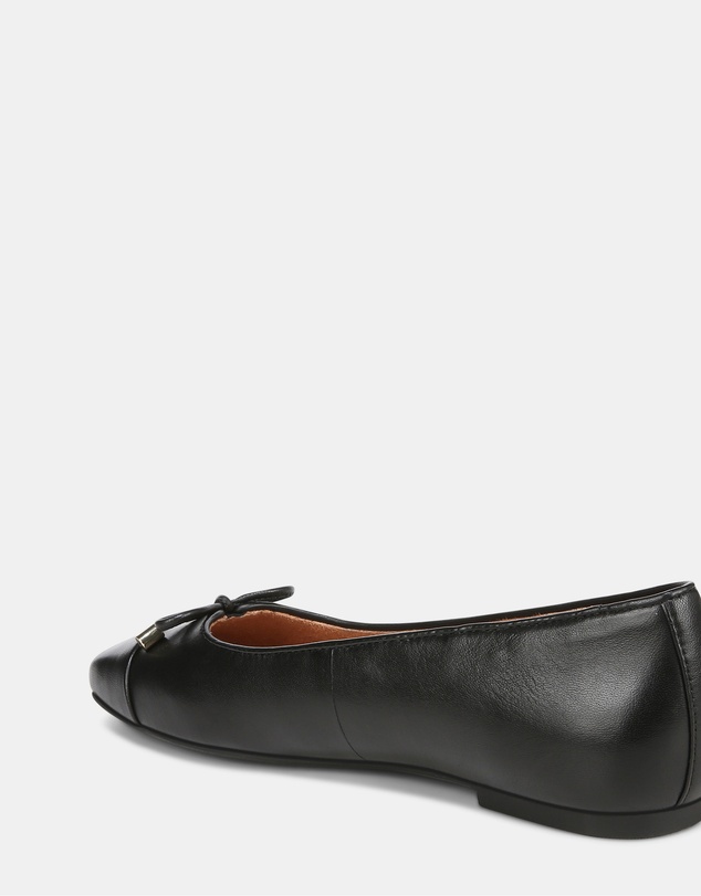 Vionic - Klara Ballet Flat - Black Leather