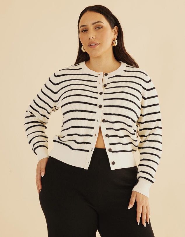 Atmos&Here Curvy - Rachel Crew Knit Cardigan