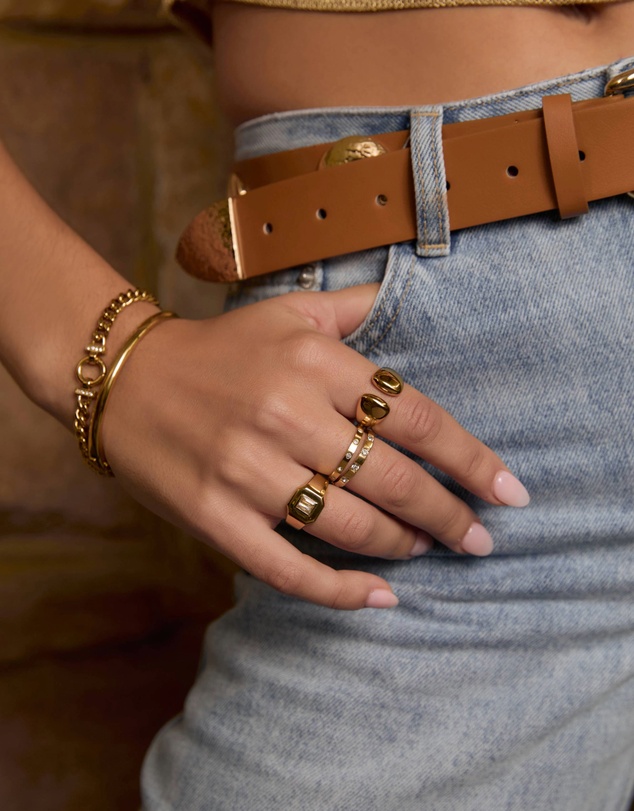 Arms Of Eve - Beau Gold Ring