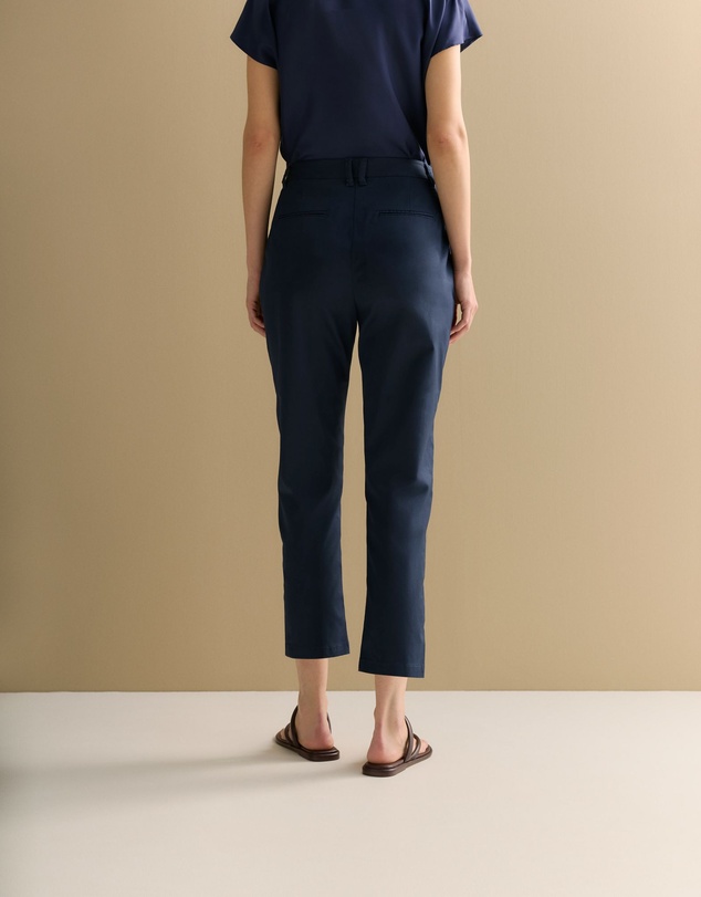 Trenery - Stretch Cotton Twill Capri Pant in Navy