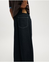 Cotton On - Super Baggy Jean