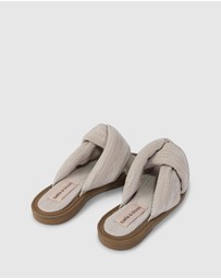 Belle & Bloom - Oblivion Slides