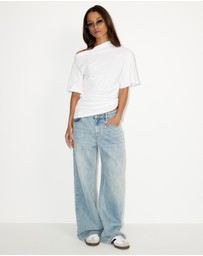 Dazie - Hazel Ruched Jersey Short Sleeve Top