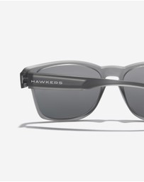 Hawkers Co - HAWKERS - Polarized Grey Ruby CORE RAW  Sunglasses for Men and Women UV400