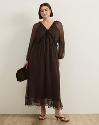 Atmos&Here Curvy - Tyla V-Neck Boho Midi Dress With Ruffle Detail