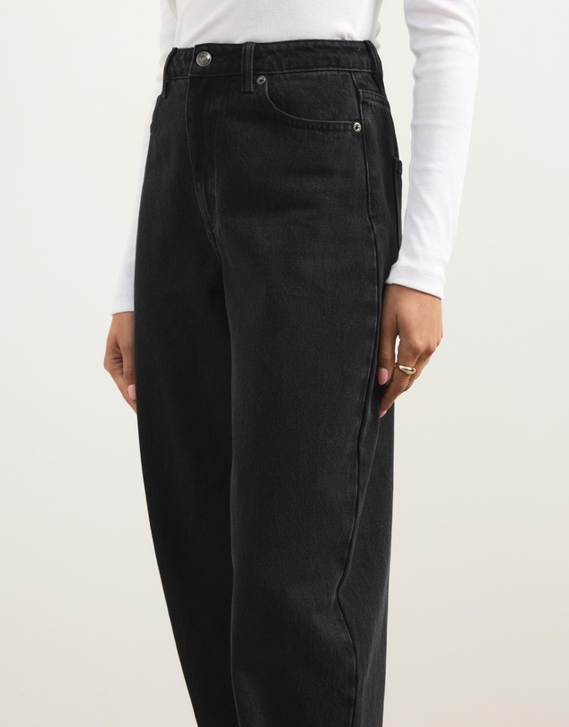 Atmos&Here - Lydia Barrel Leg Jeans