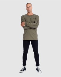 DVNT - NYC Long Sleeve