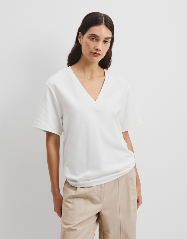 Country Road - V-neck Longline T-shirt