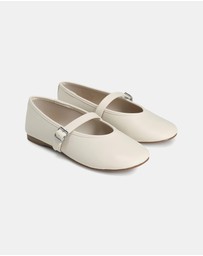 Call It Spring - Elyiaa Flats