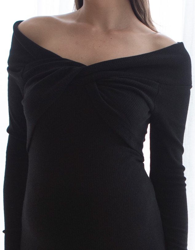 Soon Maternity - Twist Off shoulder Dress