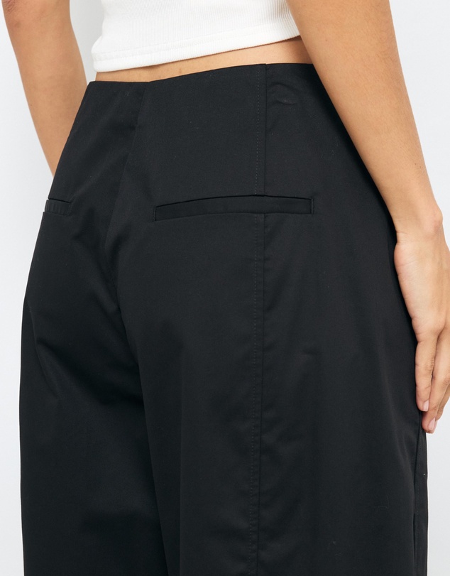 AERE - Organic Cotton Barrel Leg Trousers