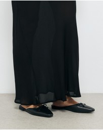 AERE - Slip On Leather Ballet Flats