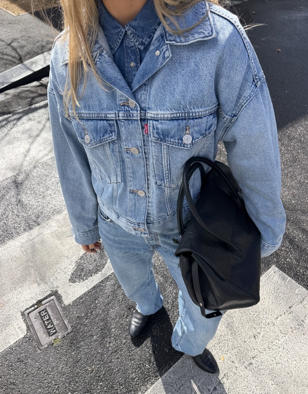 Levi's - Loose Crop Trucker Jacket