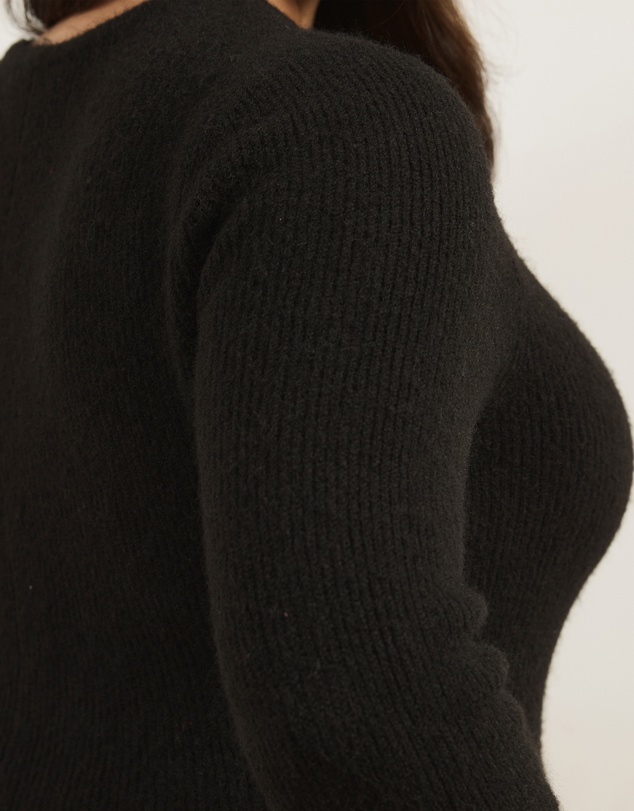 Atmos&Here Curvy - Ivy Boat Neck Long Sleeve Peplum Knit Top