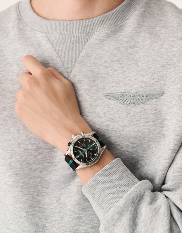 Aston Martin - CLP 45mm Stainless Steel Bracelet Watch and Strap Box Set