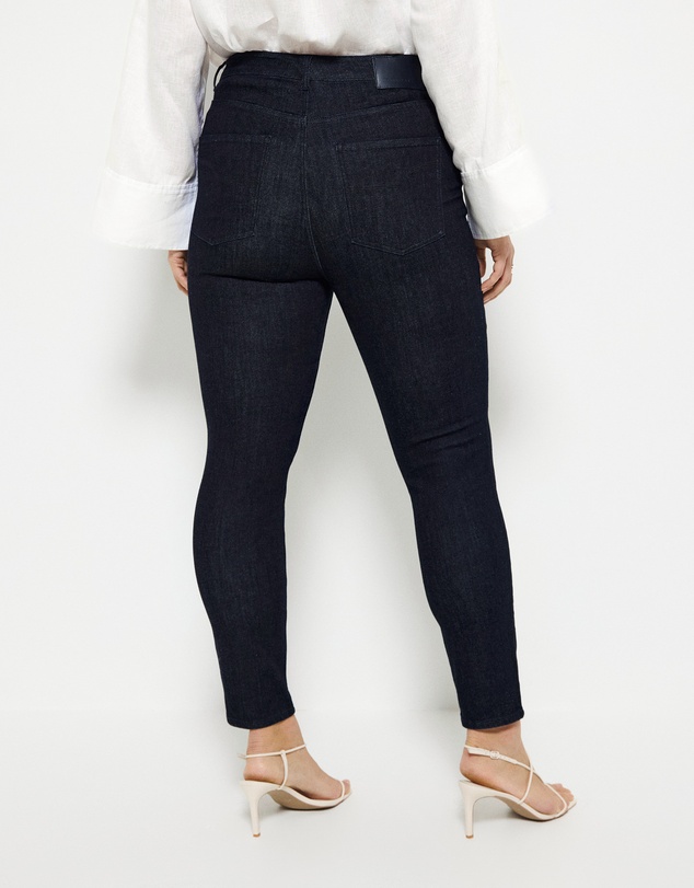 Commonry - The Tech Stretch Jean