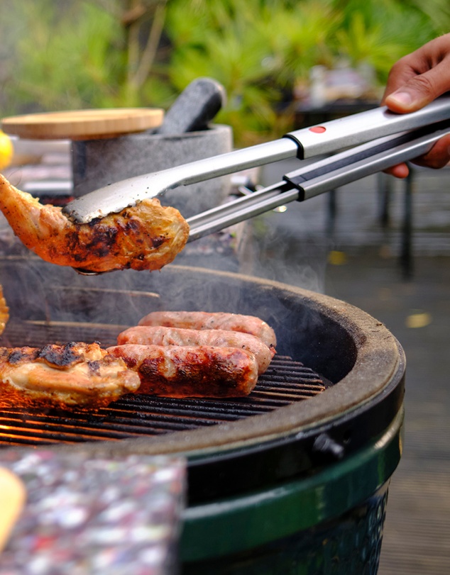 Joseph Joseph - GrillOut™ BBQ Tongs with Retractable Arms