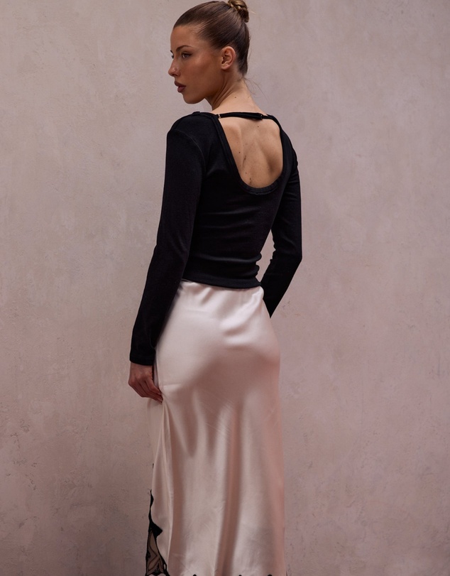 Style Addict - Elodie Scoop Back Top