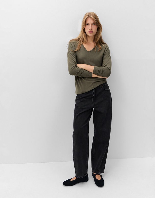 UNISON - Soft V Neck Long Sleeve Tee