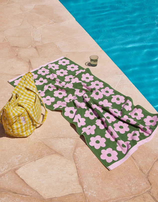 Mosey Me - Flowerbed Towel Sheet