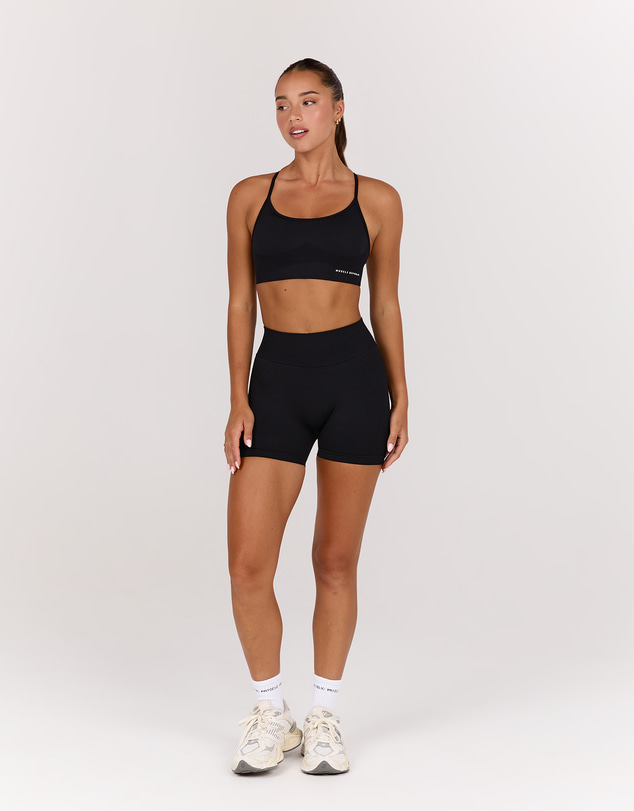Muscle Republic - SEAMLESS INVISIBLE SCRUNCH MINI SHORTS