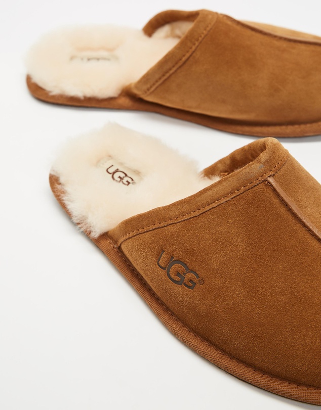 UGG - Classic Scuff Slippers - Men's