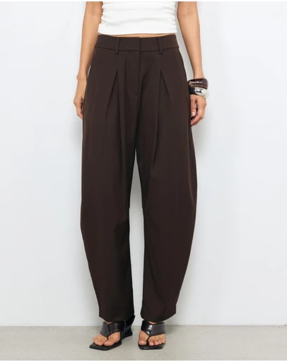 AERE - Tailored Barrel Leg Trousers