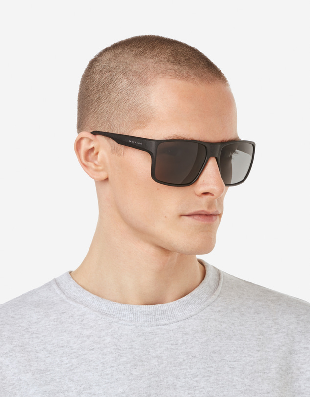 Hawkers Co - Edge XL Black Polarised Sunglasses - for Men and Women