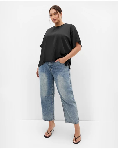 City Chic - Plus size Satin Crew Neck Tee - black