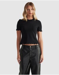 Decjuba - Kai Scallop Edge Tee