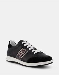 Miss Sofie - Idle Sneakers