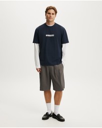 Cotton On - Everyday Fit License T-Shirt