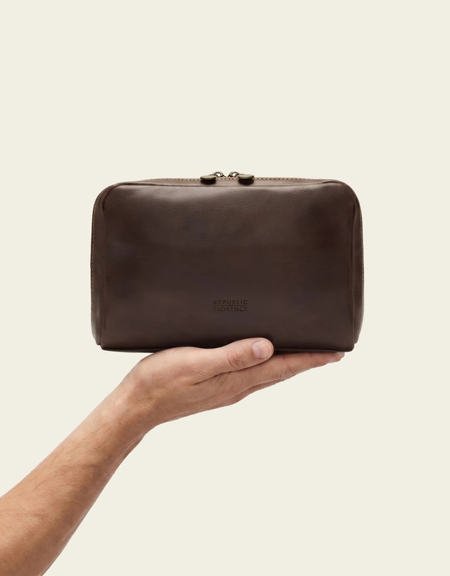 Republic of Florence - Primo Matt Chocolate Toiletry Bag