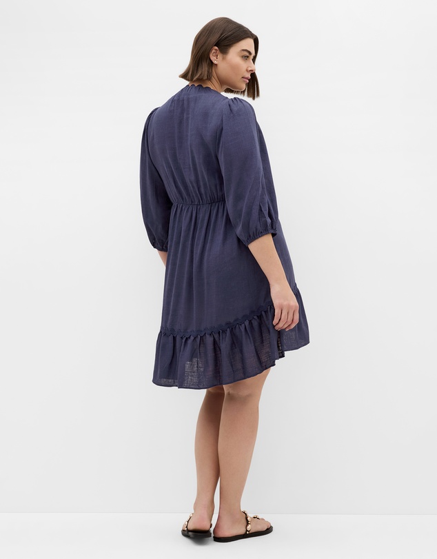City Chic - Cabana V Neck Mini Dress