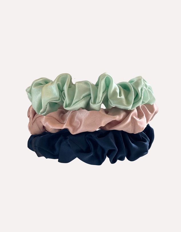 SILK MAGNOLIA - Pure Silk Scrunchie