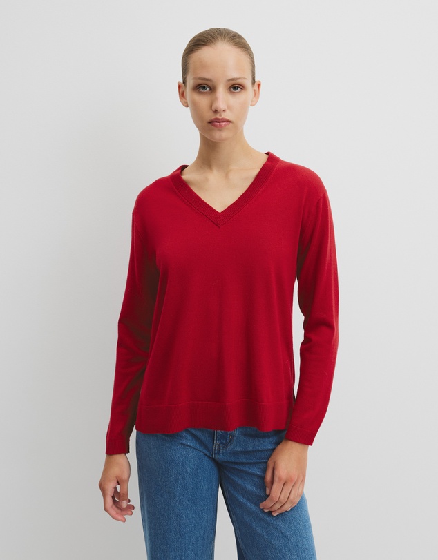Country Road - Lightweight Merino Wool V-neck Knit