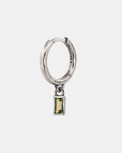 SUE THE BOY - Peridot Baguette Huggie