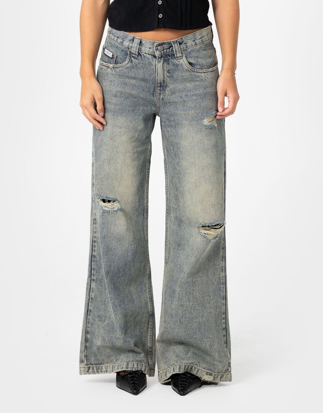 Rusty - DIY Wendy Wide Low Rise Distressed Jean