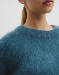 Country Road - Long Sleeve Fluffy Crew Knit
