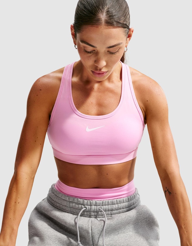 Nike - Swoosh Medium-Support Padded Sports Bra