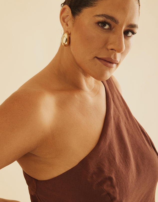 Atmos&Here Curvy - Oralie One Shoulder Linen Blend Midi Dress
