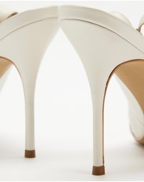 Nina Armando - Sehora Heels