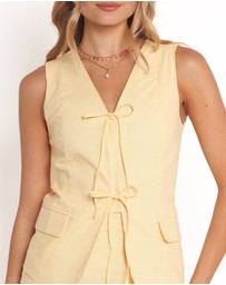 Petal & Pup - Meara Tie Front Vest Top - Butter Yellow