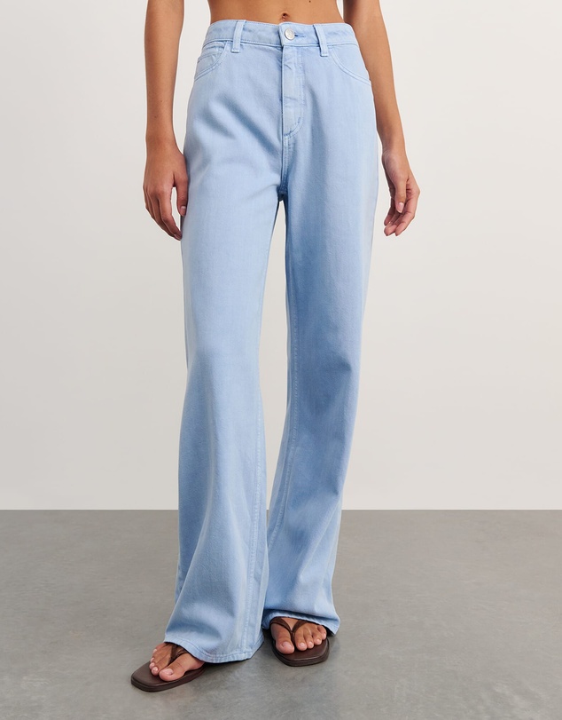 Jag - Loe Mid Rise Straight Jean