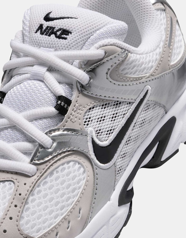 Nike - V5 RNR Grade School