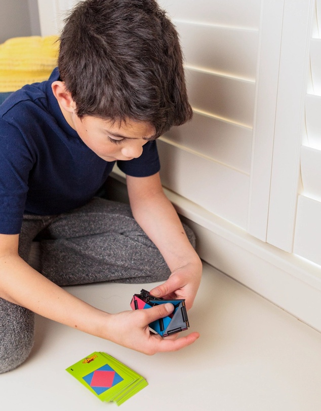 Fat Brain Toys - Fat Brain Ivans Hinge Game