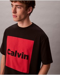 Calvin Klein Jeans - Logo Box Graphic Relaxed T-Shirt