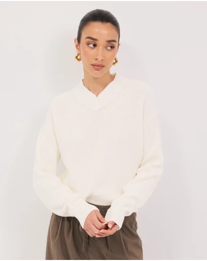Calli - Ronnie V-Neck Jumper