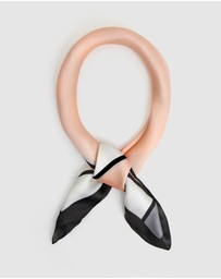 Belle & Bloom - New Yorker Fashion Scarf