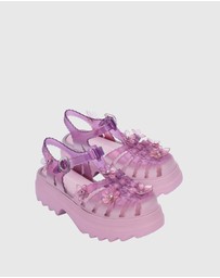 Melissa - Melissa Possession Platform + Susan Fang